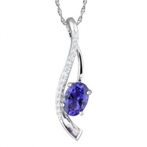 14kt white gold tanzanite pendant